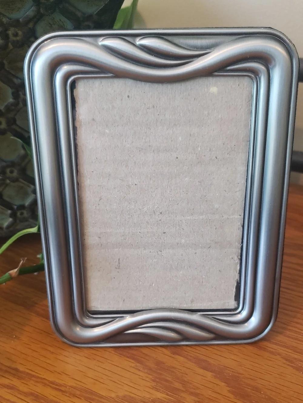 Vtg Ornate Metallic Picture Frame in Silver - Holds 3.5x5 Photo